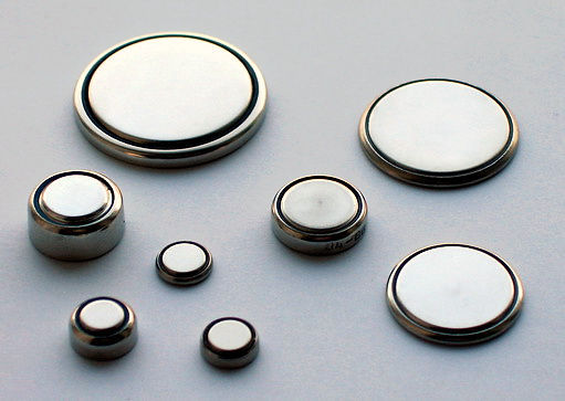Button batteries of varying sizes.